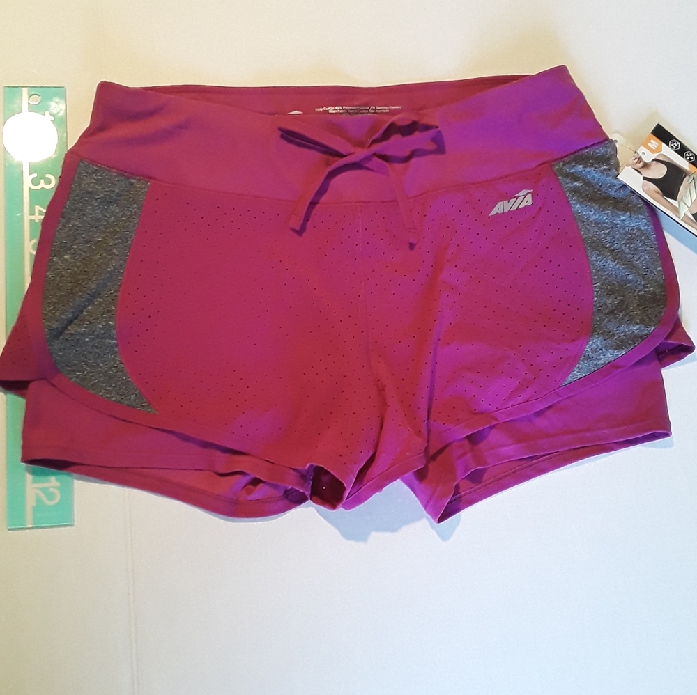 Avia Flyaway short fuchsia medium